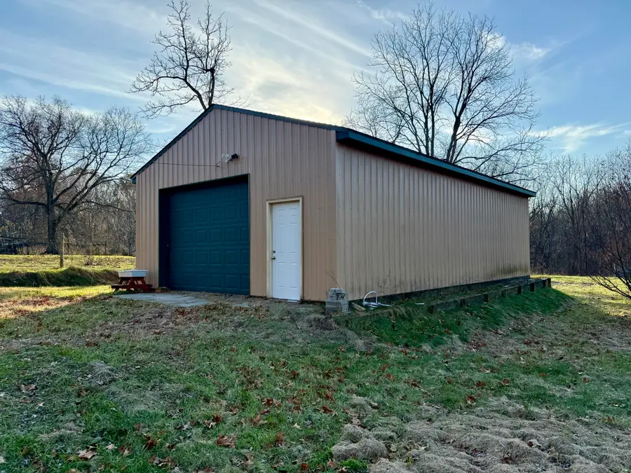 387 Waubascon Road, Battle Creek, MI 49037 - Image #3