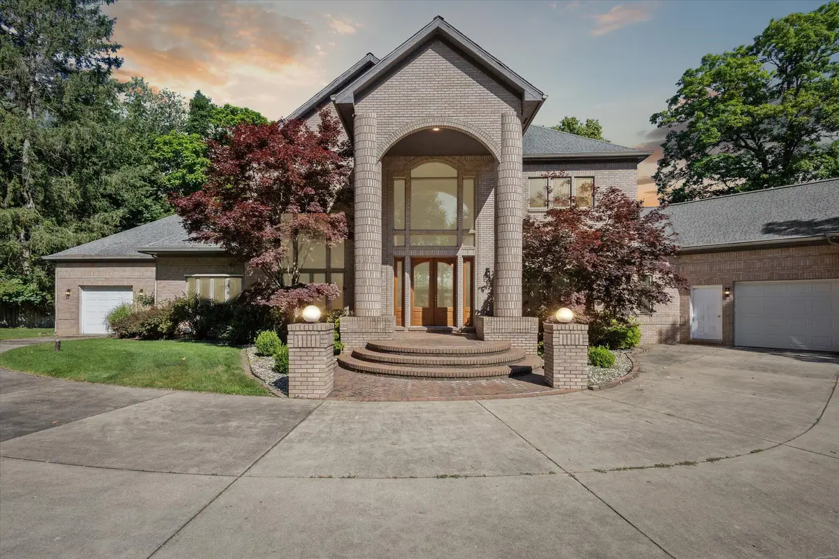 6076 Browns Lake Road, Jackson, MI 49203 - Image #1