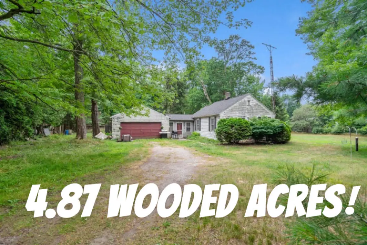 1103 W Mt Garfield Road, Norton Shores, MI 49441 - Image #1