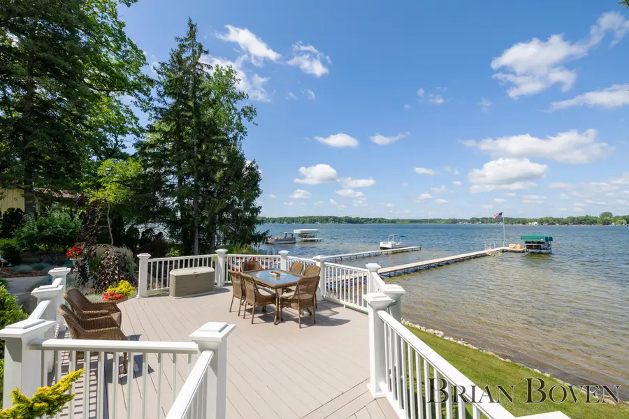 2625 Elmwood Drive, Pierson, MI 49339 - Image #2