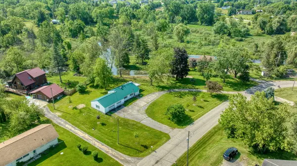 8020 Greenes Drive, Jackson, MI 49201