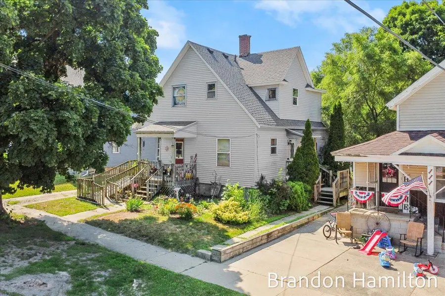 107 W Center Street, Belding, MI 48809 - Image #2