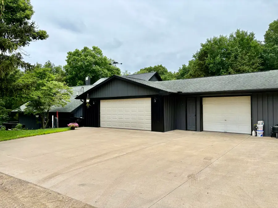 12141 Lawrence Road, Brooklyn, MI 49230 - Image #3