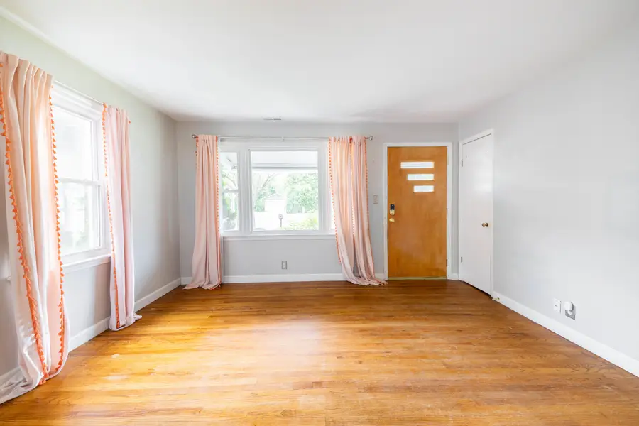 8876 Sheldon Road, Plymouth, MI 48170 - Image #3