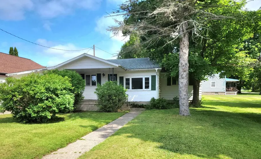 4914 Main Street, Onekama, MI 49675 - Image #2