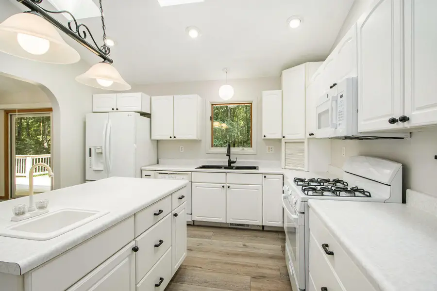 3537 Lake Ridge Lane, Allegan, MI 49010 - Image #2