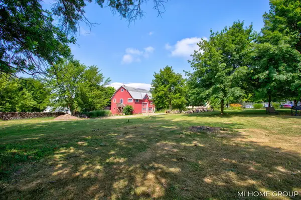 715 E Main Street, Fennville, MI 49408