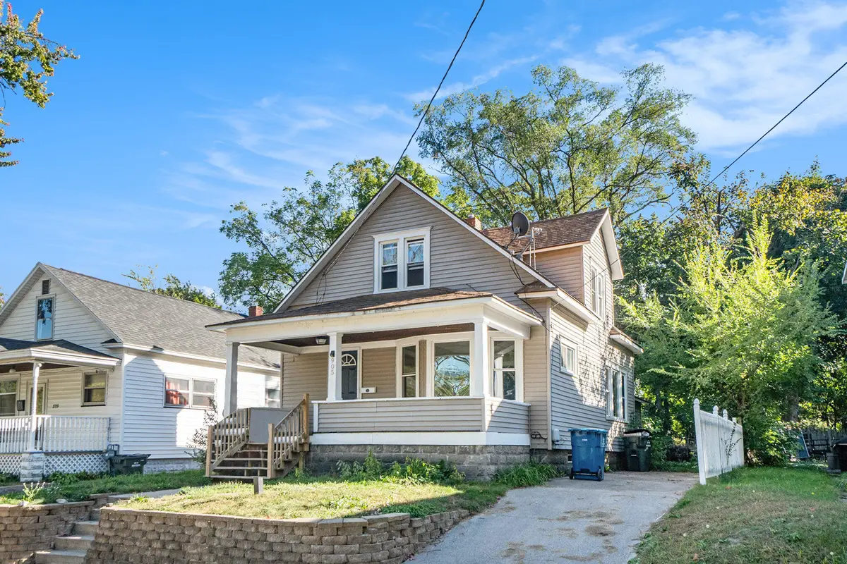 905 W Forest Avenue, Muskegon, MI 49441 - Image #1