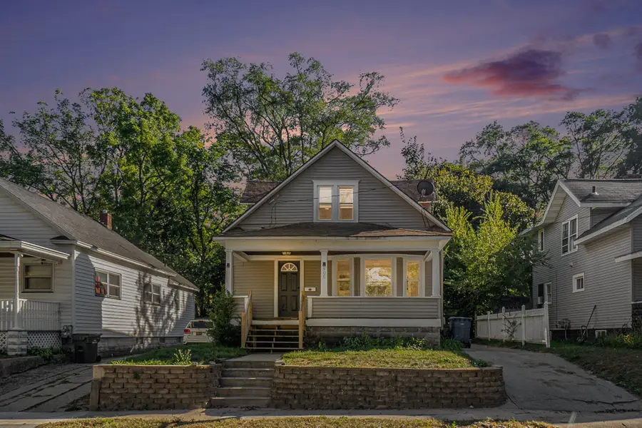 905 W Forest Avenue, Muskegon, MI 49441 - Image #3