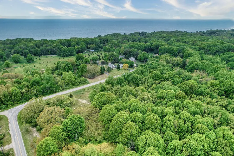 13th Avenue #1, South Haven, MI 49090 - Image #3