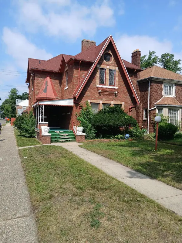 18003 Pennington Drive, Detroit, MI 48221