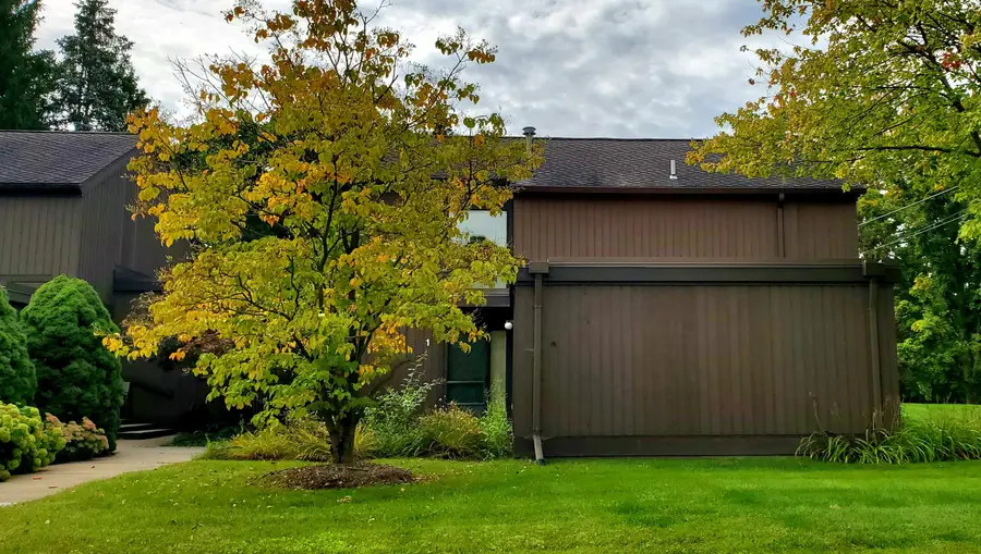 1 Westbury Court, Ann Arbor, MI 48105 - Image #2