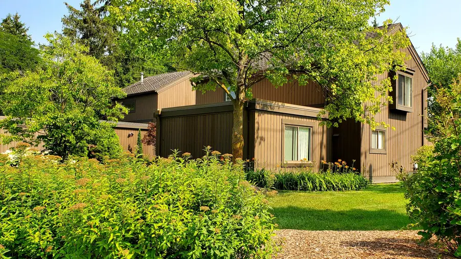 1 Westbury Court, Ann Arbor, MI 48105 - Image #3