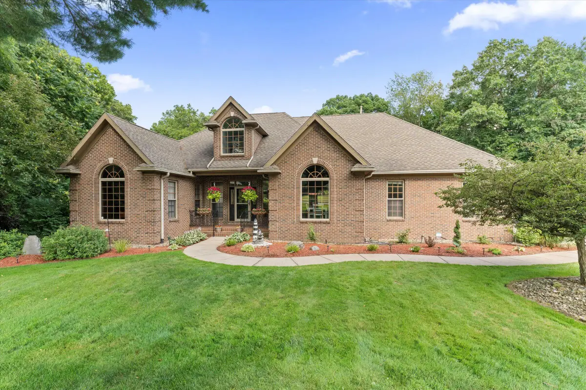 1695 Signal Point Drive, Niles, MI 49120 - Image #1