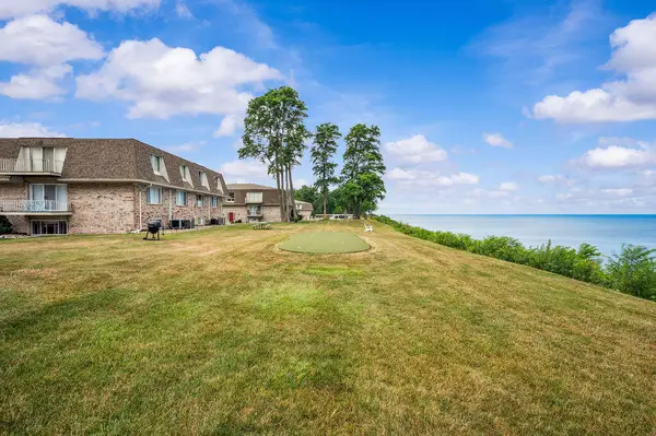 3610 Lakeshore Drive #1C, St. Joseph, MI 49085