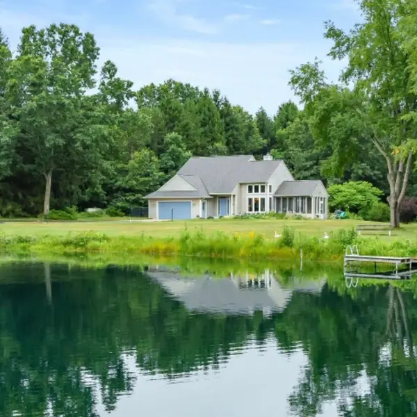 31664 Fish Hatchery Road, Kalamazoo, MI 49009