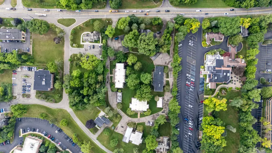 150 E Long Lake Road #5, Bloomfield Hills, MI 48304 - Image #2