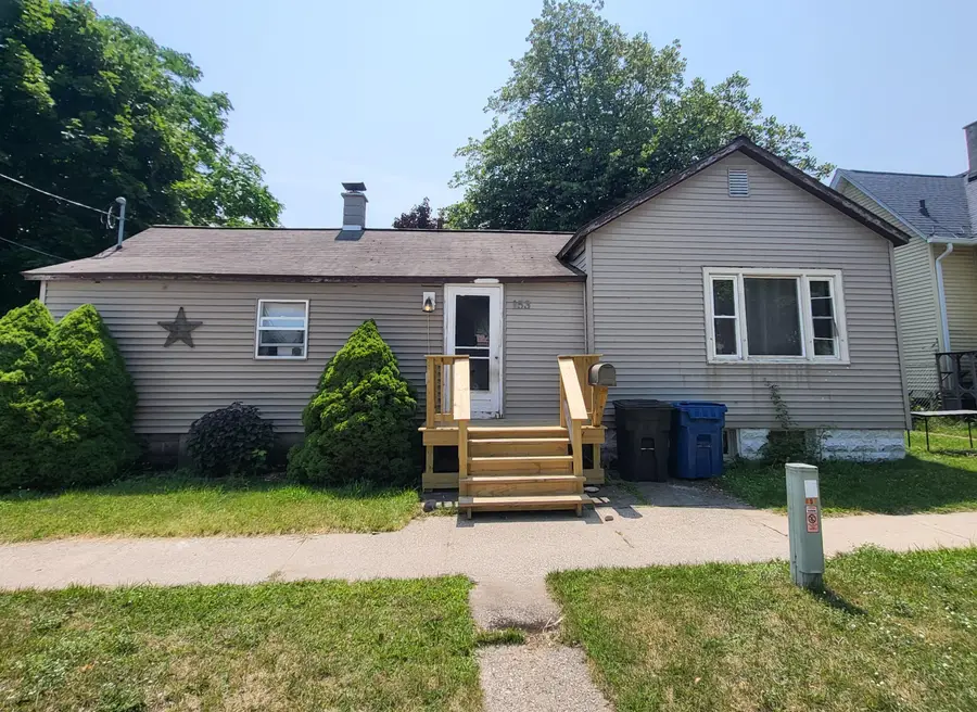 153 Fourteenth Street, Manistee, MI 49660 - #2