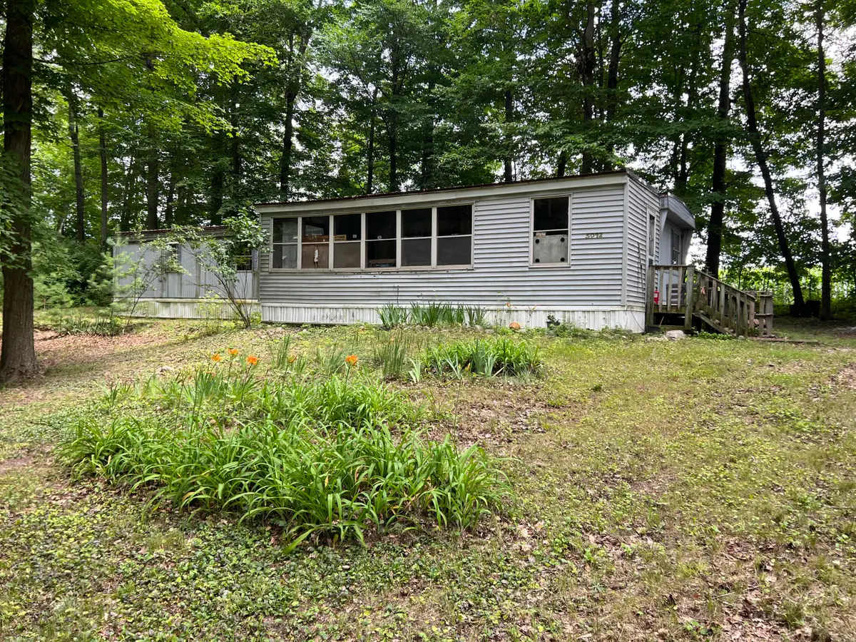 5092 East Drive, Lakeview, MI 48850 - Image #1