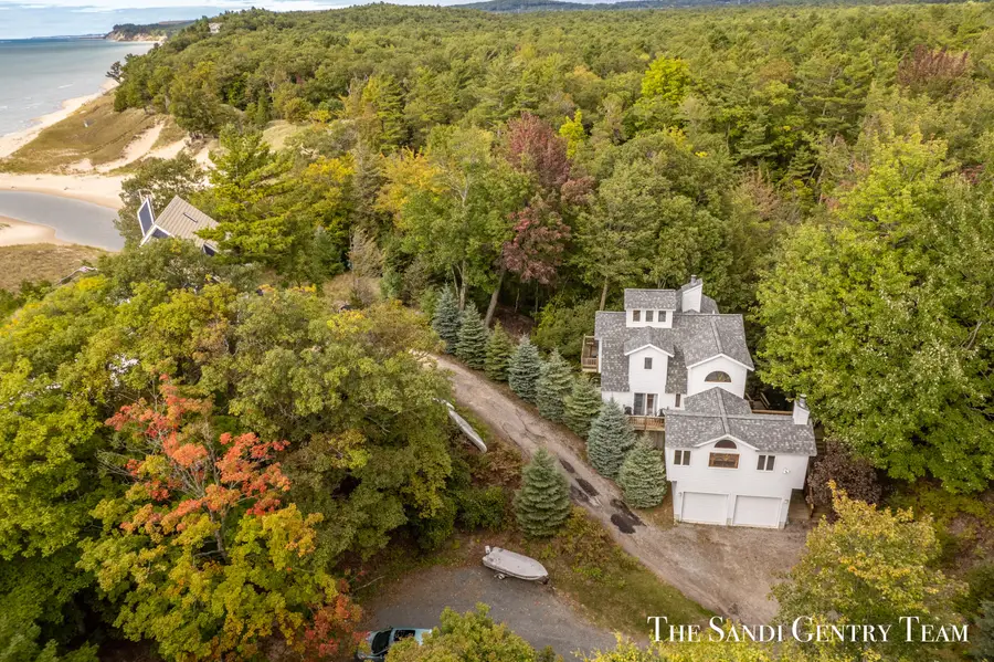 6973 S Lakeshore Drive, Pentwater, MI 49449 - Image #3