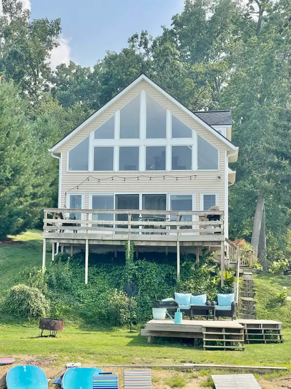 727 Treasure Island Drive, Mattawan, MI 49071