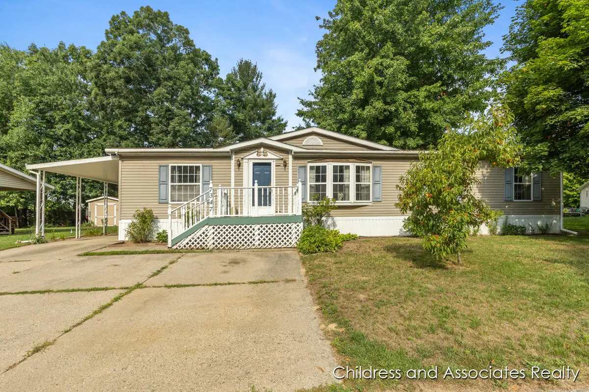 7347 Willowwood Drive Ne, Belmont, MI 49306 - Image #1