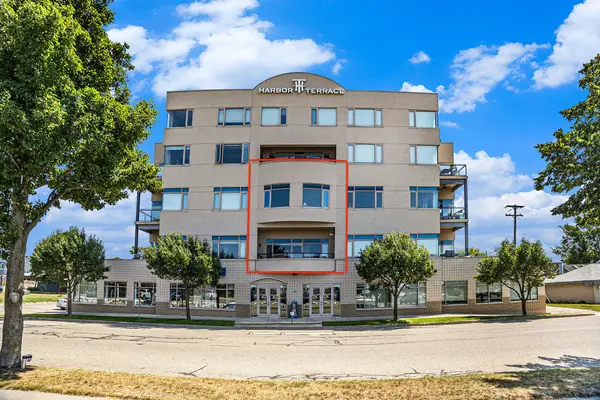 105 W Danaher Street #201, Ludington, MI 49431