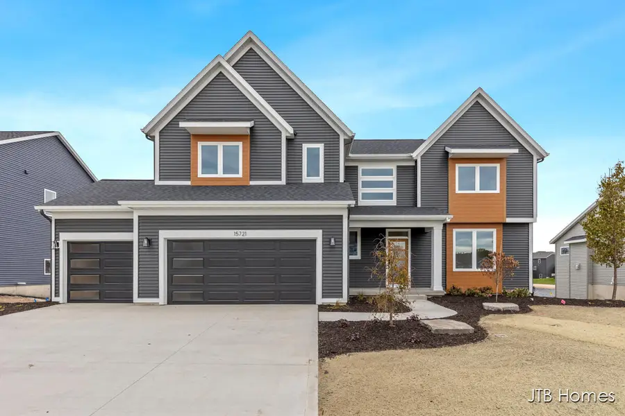 15721 Norwalk Road, Grand Haven, MI 49417 - Image #2