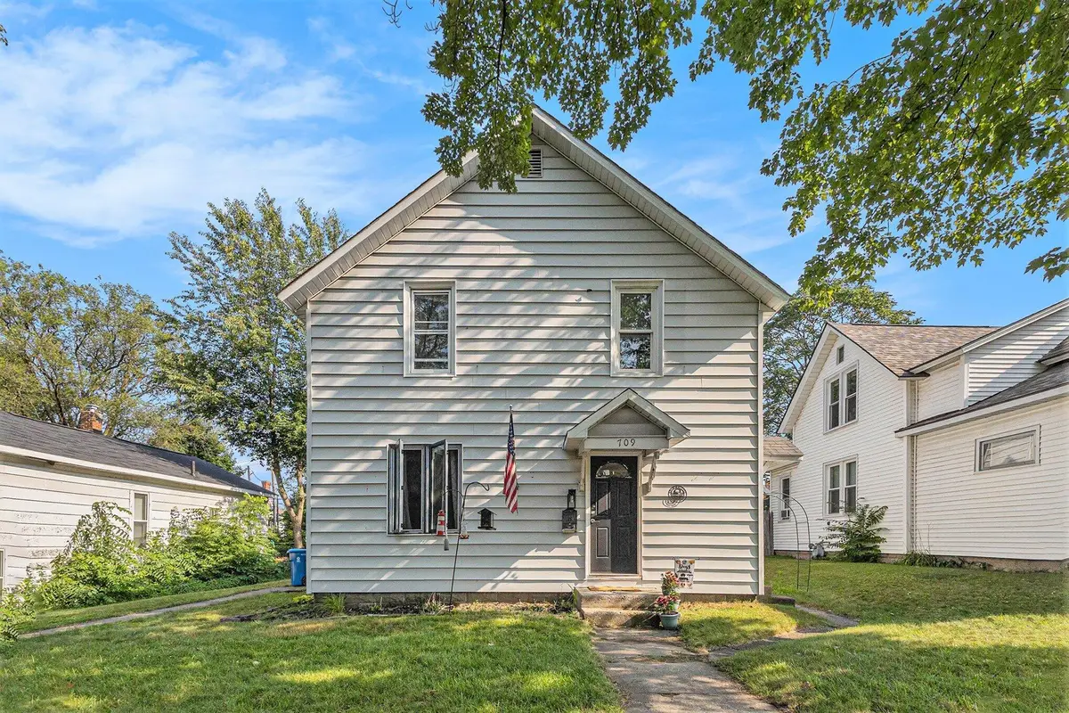 709 E Loomis Street, Ludington, MI 49431 - Image #1