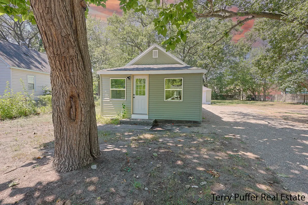 2657 Roberts Street, Norton Shores, MI 49444 - Image #1