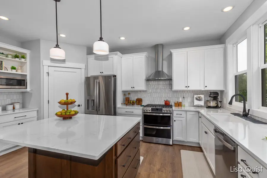 299 Glenbrook Drive, Rockford, MI 49341 - Image #2