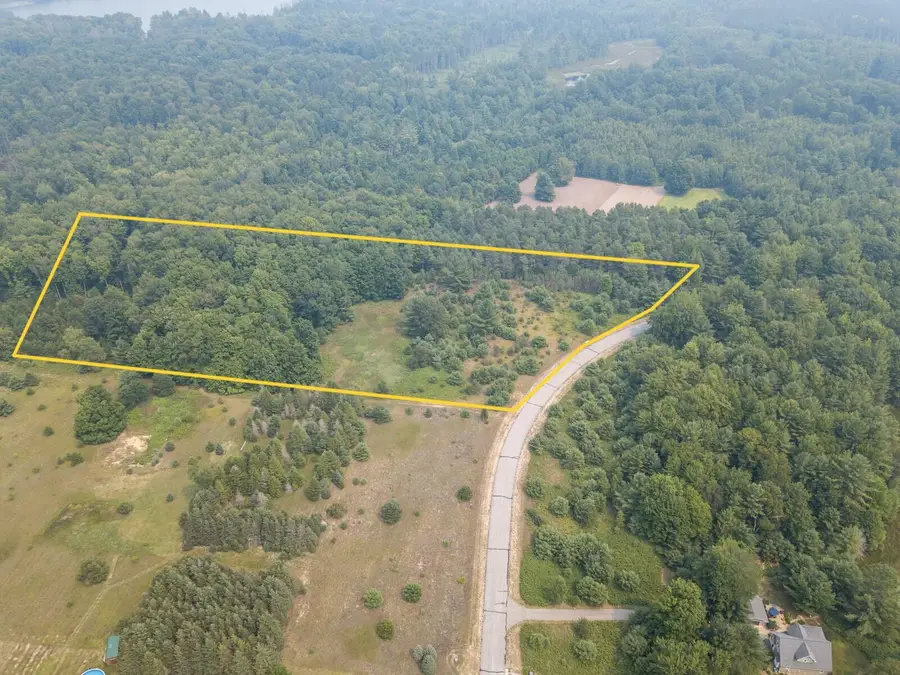 323 Blue Heron Drive Se, Kalkaska, MI 49646 - Image #2