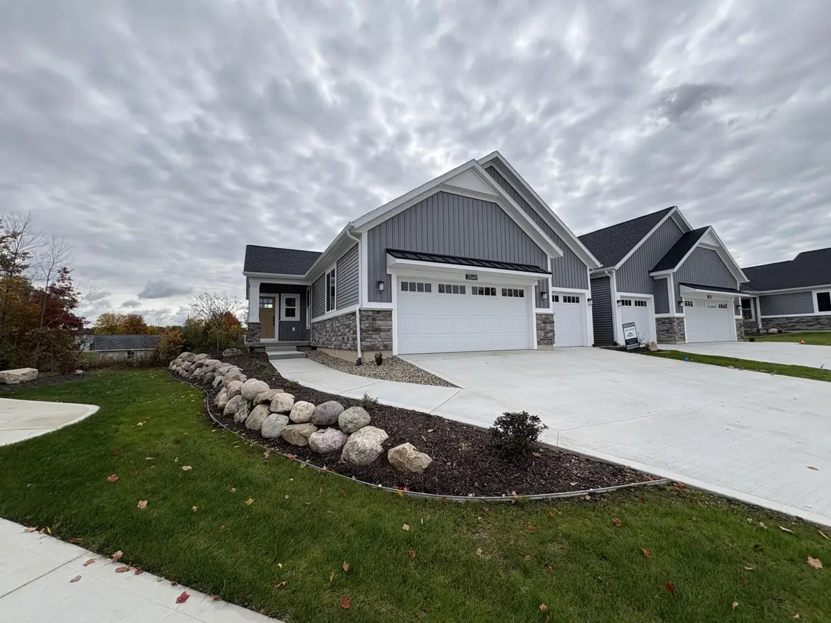 2569 Ravines Trail Drive Sw, Byron Center, MI 49315 - Image #1