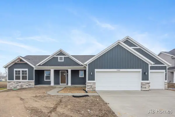 11440 Shoreline Drive #110, Allendale, MI 49401