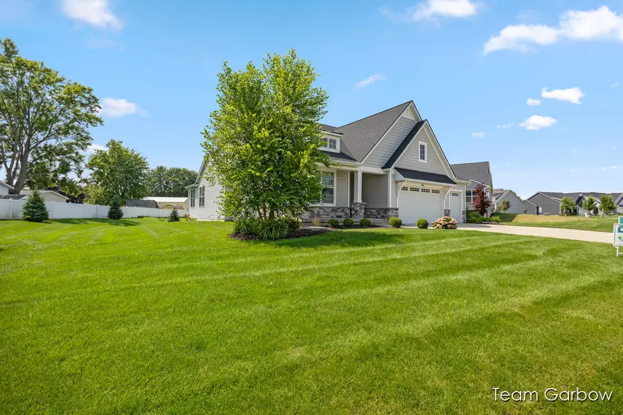 8393 Woodhaven Drive Sw #01, Byron Center, MI 49315 - Image #2