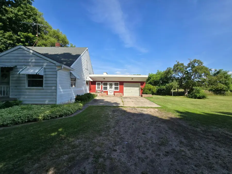 404 E Euclid Street, McBain, MI 49657 - Image #2