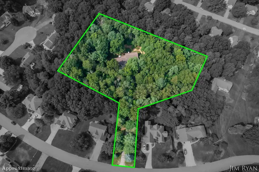 186 Tiffany Ridge Drive, Holland, MI 49424 - Image #2