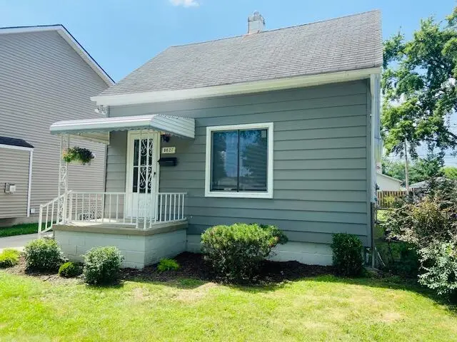 8627 Robindale Avenue, Dearborn Heights, MI 48127 - Image #1