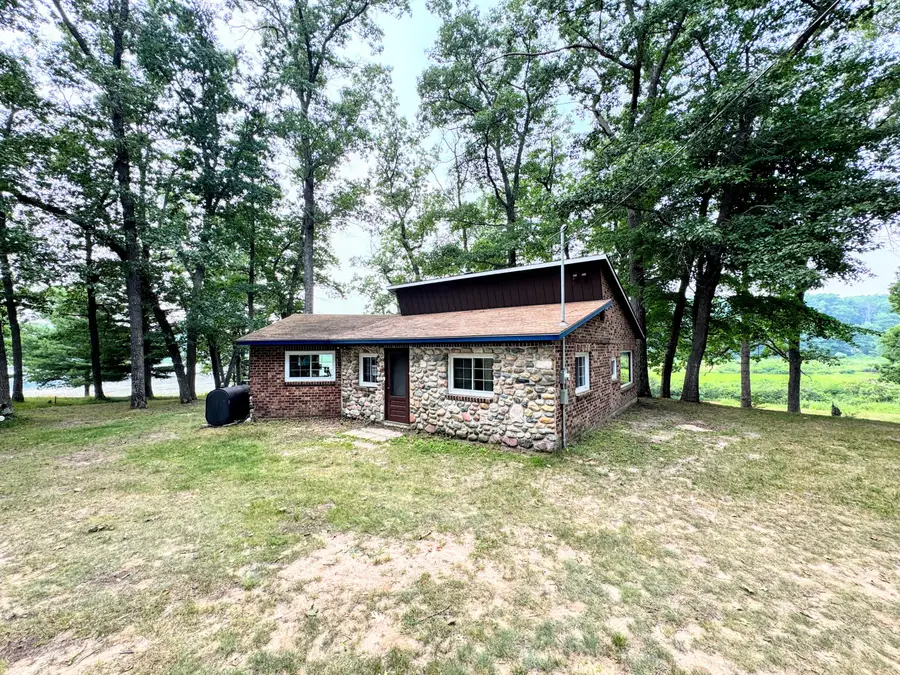 10921 North Pine Grove Lane, Bitely, MI 49309 - Image #2