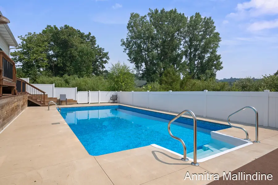 6360 Cannonsburg Road Ne, Belmont, MI 49306 - Image #2