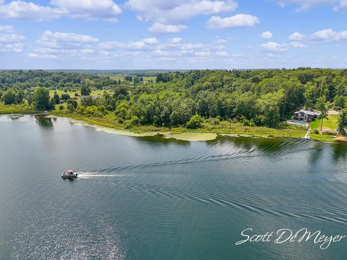 12543 Woodland Park Drive Ne, Belding, MI 48809 - Image #1