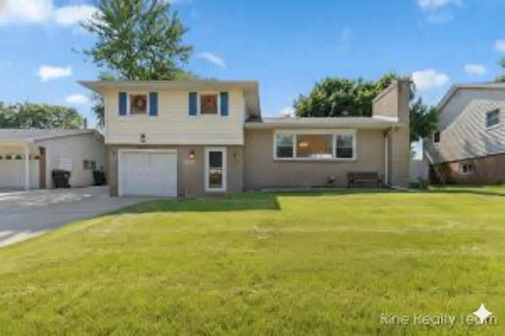 2200 Rossiter Pl Place, Lansing, MI 48911 - Image #1