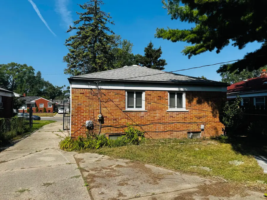 18134 Dequindre Street, Detroit, MI 48234 - Image #2