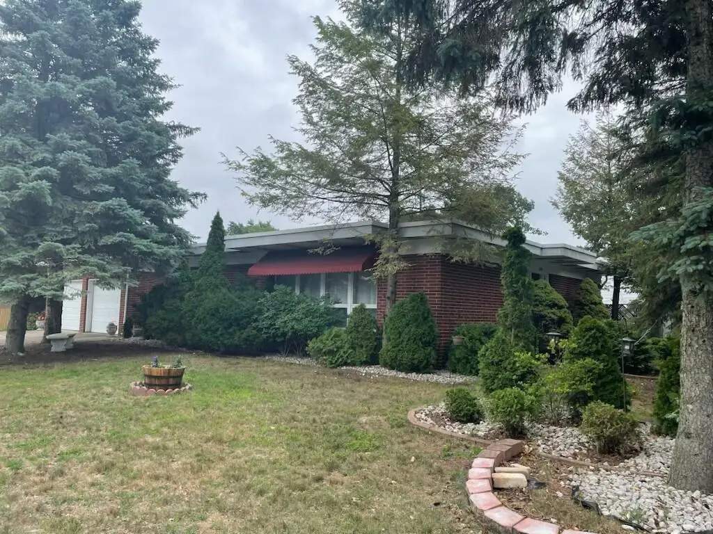 3246 Royal Oak Road, Roosevelt Park, MI 49441 - Image #1