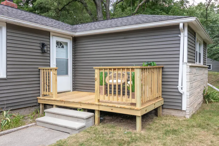 2306 Benton Avenue, Kalamazoo, MI 49008 - Image #2