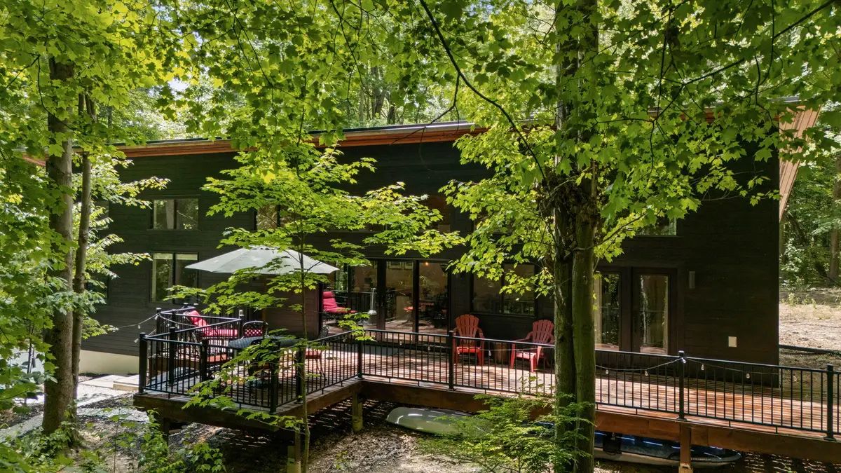 14823 N Main Street, Buchanan, MI 49107 - Image #1