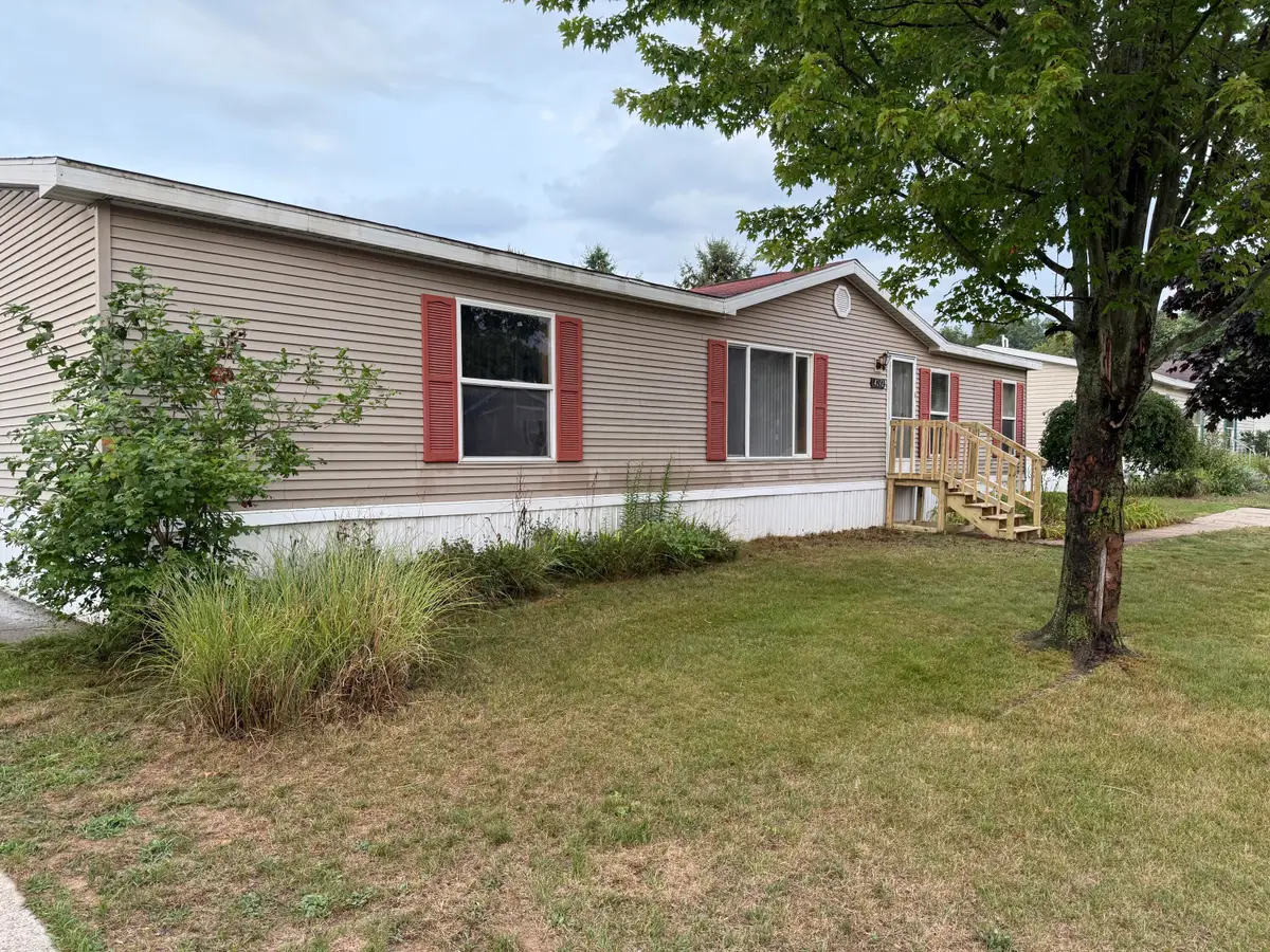 4242 Doral Drive, Muskegon, MI 49442 - Image #1