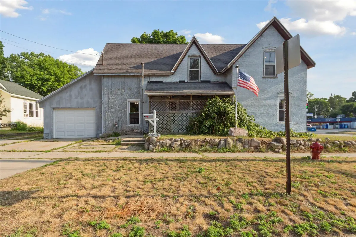 627 S Chestnut Street, Reed City, MI 49677 - Image #1