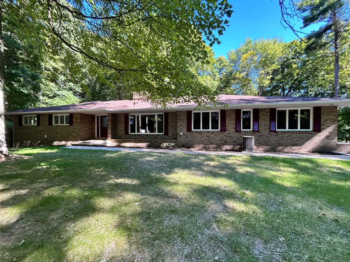 10349 E Howard City Edmore, Vestaburg, MI 48891 - #1