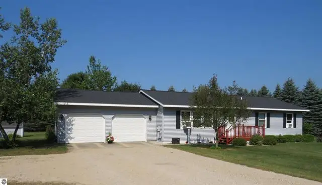 5376 S 45 1/2 Road, Cadillac, MI 49601 - #1